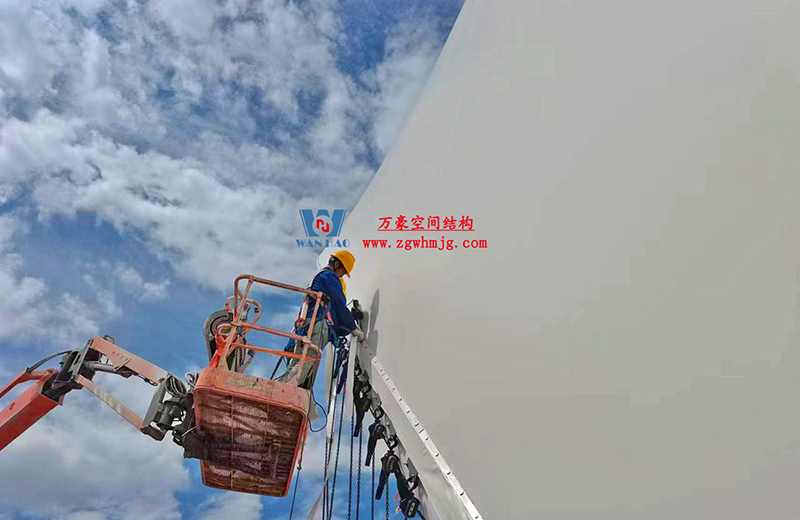 陜西定邊馬蓮灘沙漠公園鋼膜結(jié)構(gòu)工程“奮力快跑”，工程“進(jìn)度條”刷新了!