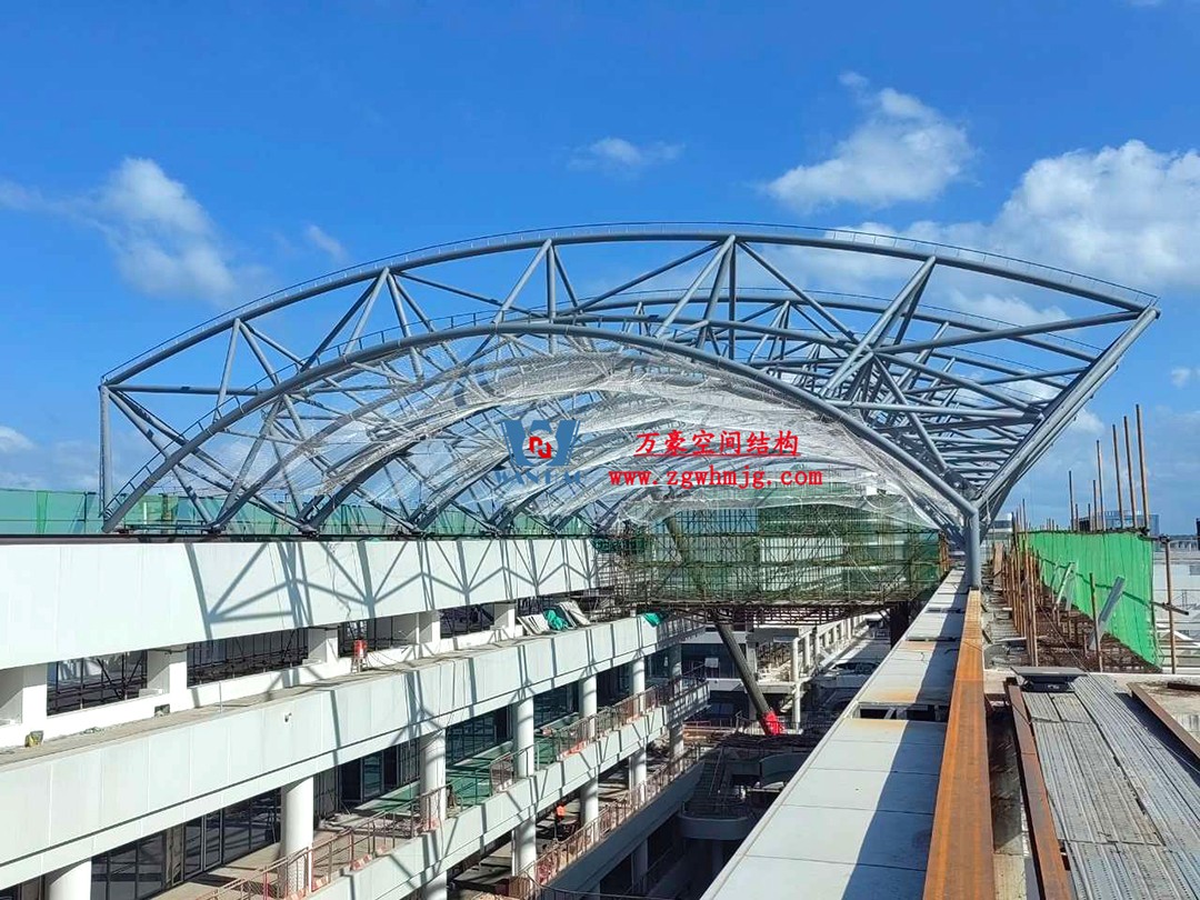 全力以赴高效推進項目施工，高質(zhì)量完成建設(shè)任務(wù)