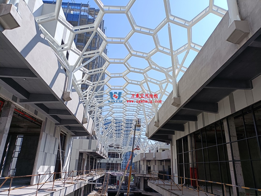 已完工，這個ETFE氣枕商業(yè)天幕閃亮登場！