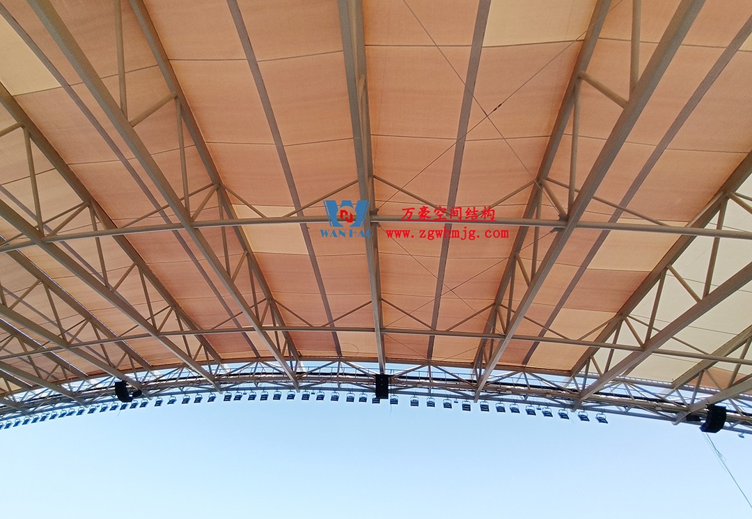 案例賞析|柔曲多變的PTFE膜結(jié)構(gòu)體育場館 案例賞析|柔曲多變的PTFE膜結(jié)構(gòu)體育場館