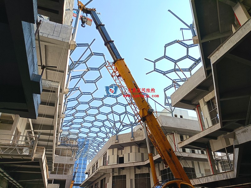 嘉興長安里ETFE氣枕鋼膜結(jié)構(gòu)頂棚工程現(xiàn)場學(xué)習(xí)觀摩會 嘉興長安里ETFE氣枕鋼膜結(jié)構(gòu)頂棚工程現(xiàn)場學(xué)習(xí)觀摩會