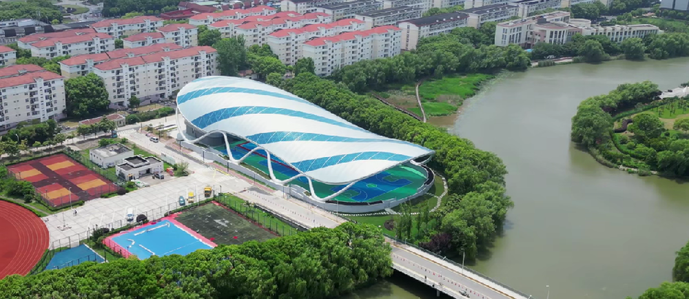 ETFE膜結(jié)構(gòu)風雨操場