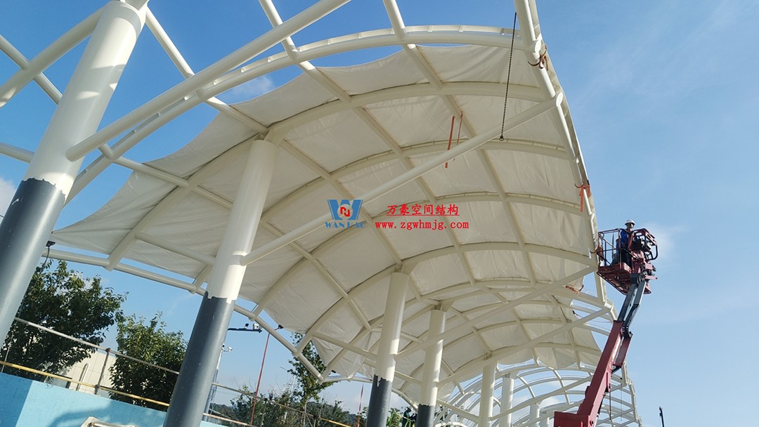 全面加速建設(shè)，創(chuàng)建優(yōu)質(zhì)精品工程