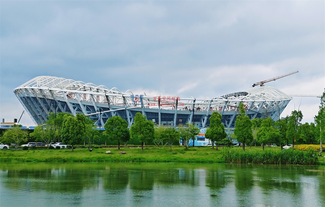 標(biāo)桿引領(lǐng)，智啟未來(lái)——萬(wàn)豪集團(tuán)營(yíng)銷、設(shè)計(jì)與技術(shù)骨干共赴無(wú)錫奧體中心，現(xiàn)場(chǎng)觀摩學(xué)習(xí)解鎖“創(chuàng)新密碼”