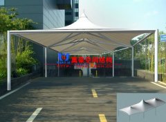 出入口張拉膜結(jié)構(gòu)是什么？有哪些特點(diǎn)？