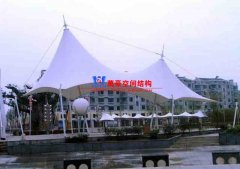 膜結(jié)構(gòu)遮陽棚工程是什么？有哪些優(yōu)勢和特點？