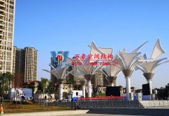 PTFE膜結(jié)構(gòu)冬季施工有哪些難題？為什么PTFE膜結(jié)構(gòu)工程在冬季施工會(huì)增加成本？