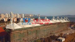 汕尾市體育中心（一期）工程田徑場膜結(jié)構(gòu)項(xiàng)目整體膜結(jié)構(gòu)完成