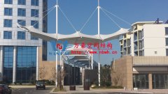 什么是張拉膜結(jié)構(gòu)?張拉膜結(jié)構(gòu)建筑安裝注意事項(xiàng)有哪些？